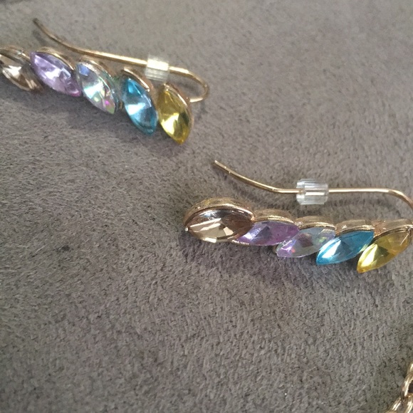 Spring Necklace & Earring set - Picture 2 of 3